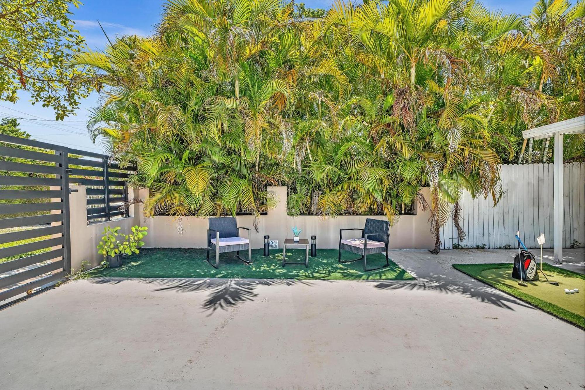 Estelo'S Place - Modern Townhouse With King Bed, Only 5 Min From The Airport! Miami Exterior photo